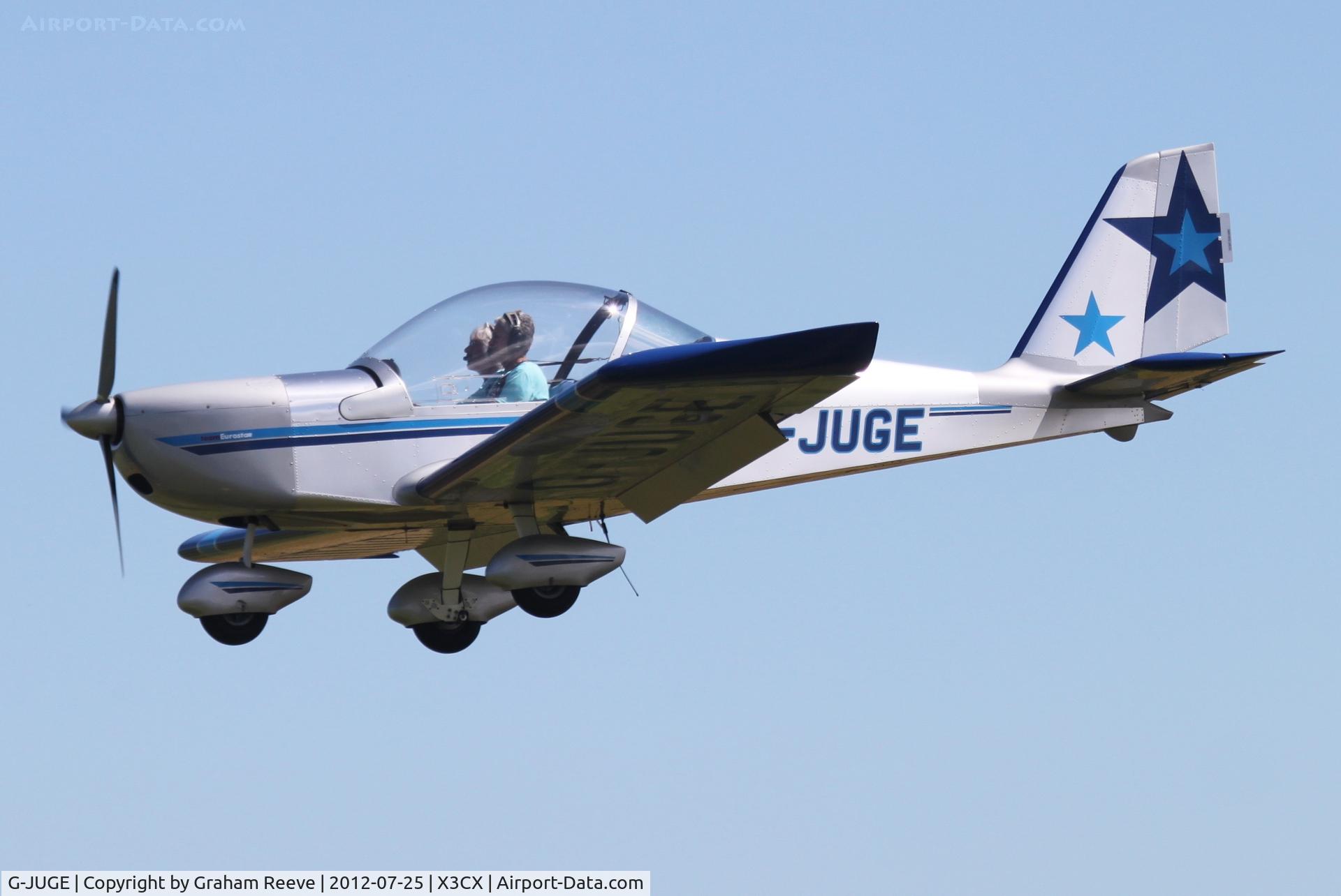 G-JUGE, 2003 Cosmik EV-97 TeamEurostar UK C/N 1709, About to land at Northrepps.