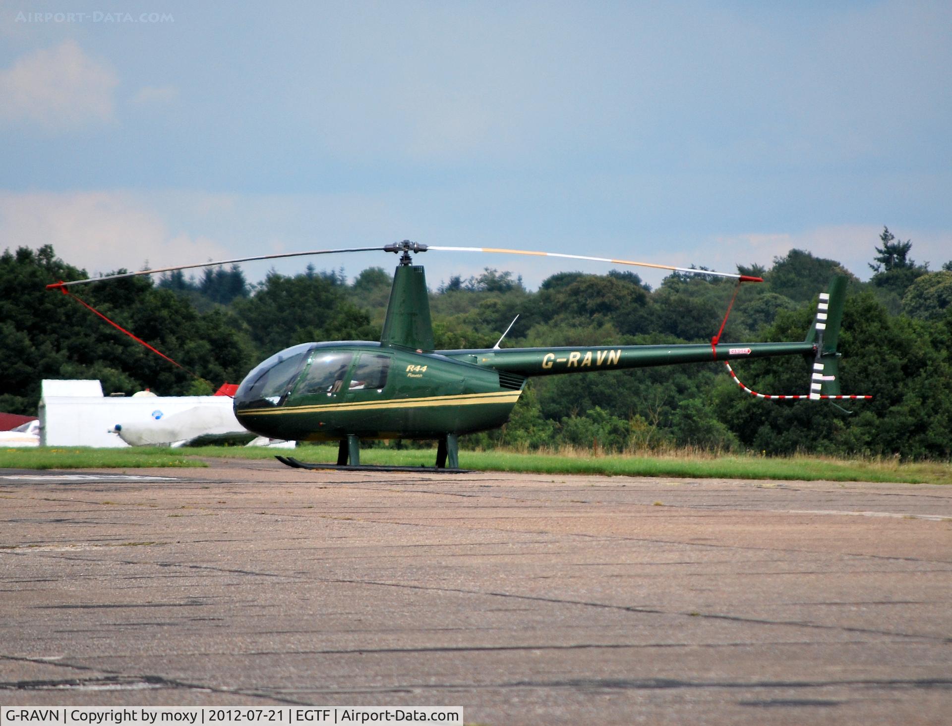 G-RAVN, 2001 Robinson R44 Raven C/N 1022, Robinson R44 Raven at Fairoaks.