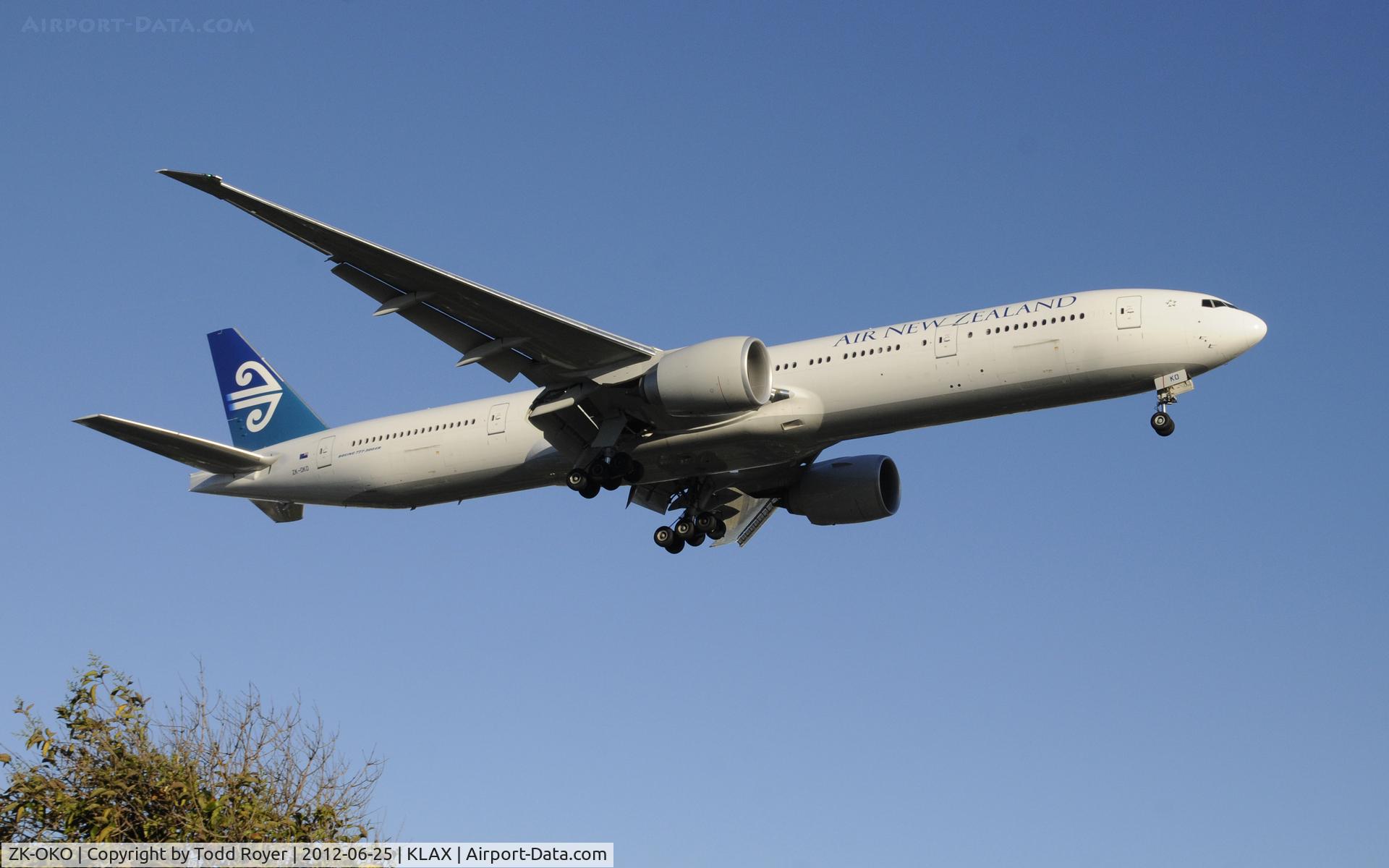 ZK-OKO, 2011 Boeing 777-306/ER C/N 38407, Arriving at LAX on 24R