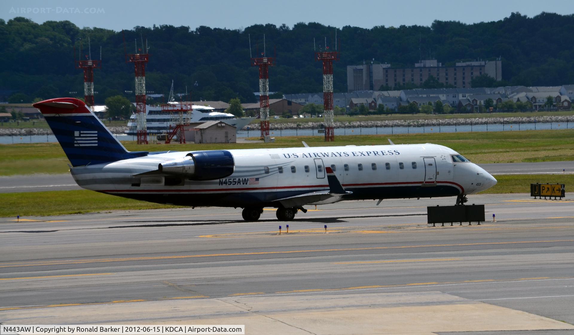 N443AW, 2003 Bombardier CRJ-200LR (CL-600-2B19) C/N 7781, Taxi DCA