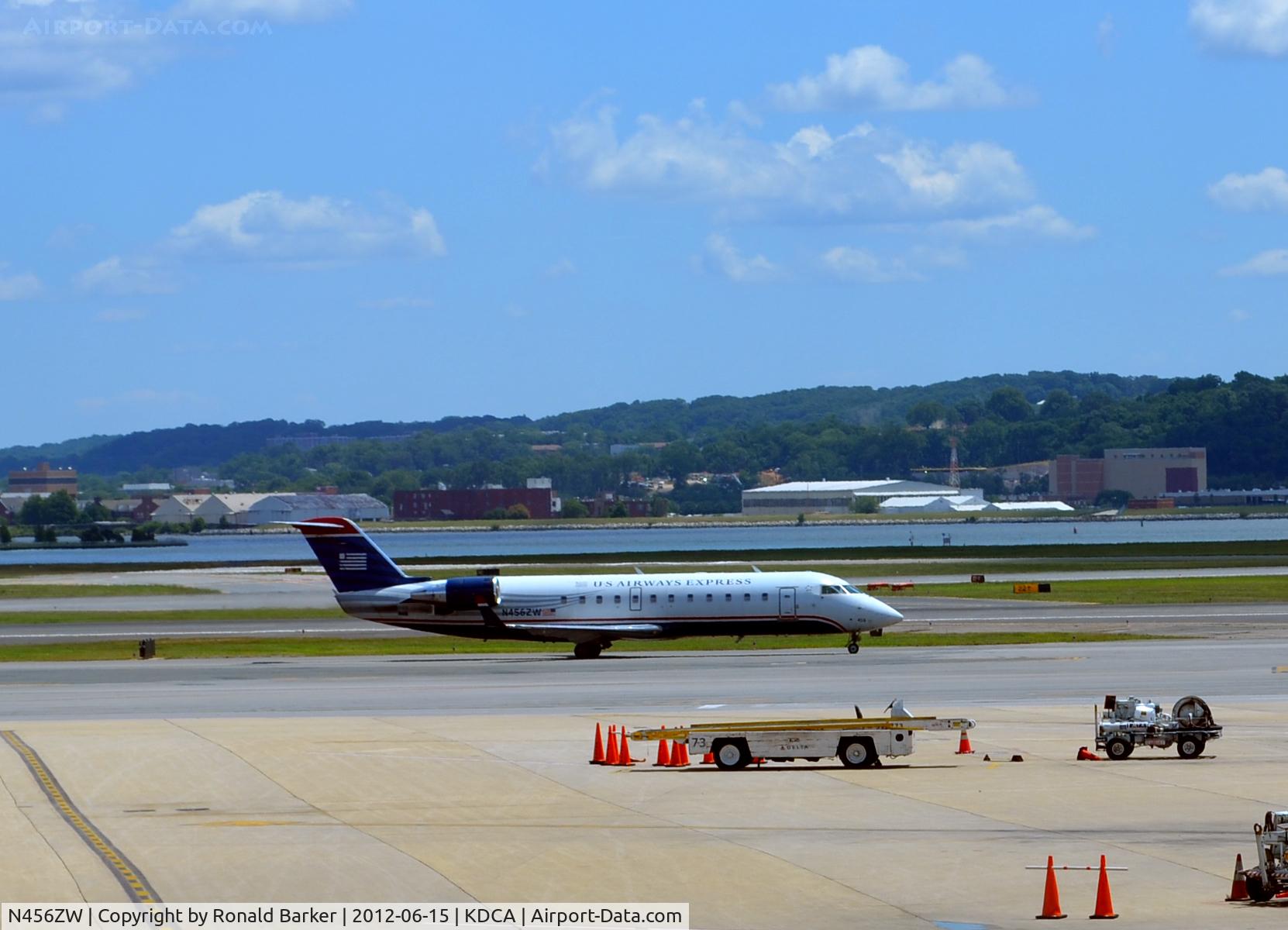 N456ZW, 2003 Bombardier CRJ-200LR (CL-600-2B19) C/N 7849, Taxi DCA