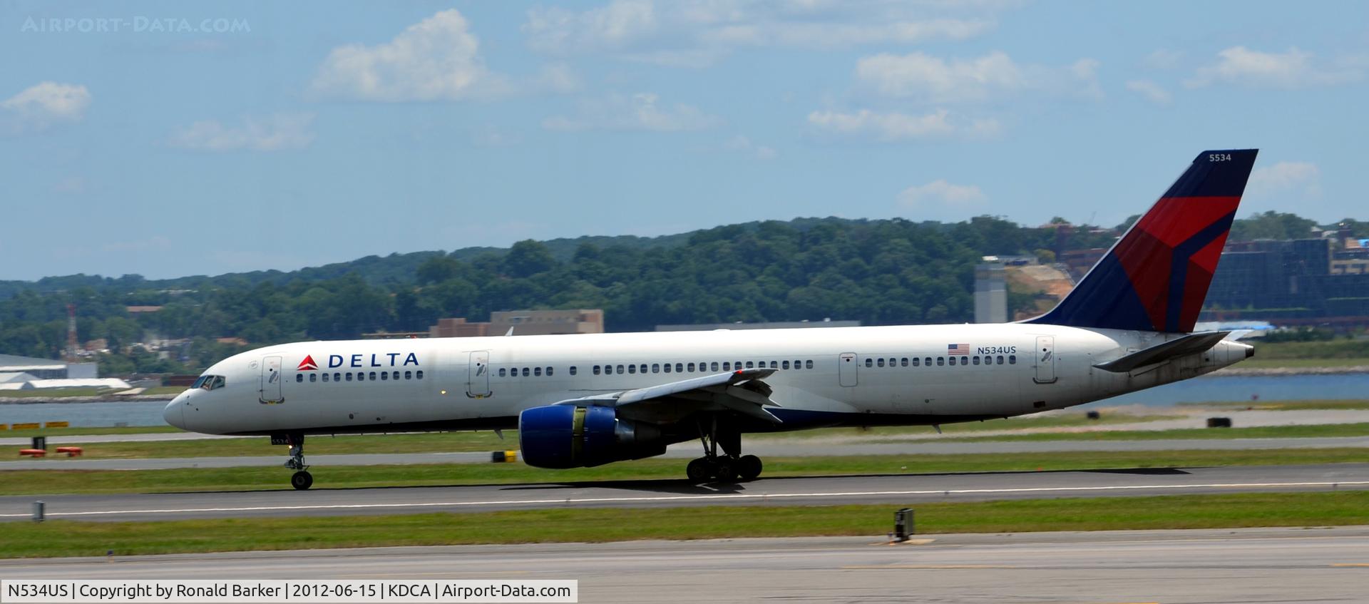 N534US, 1988 Boeing 757-251 C/N 24265, DCA, VA