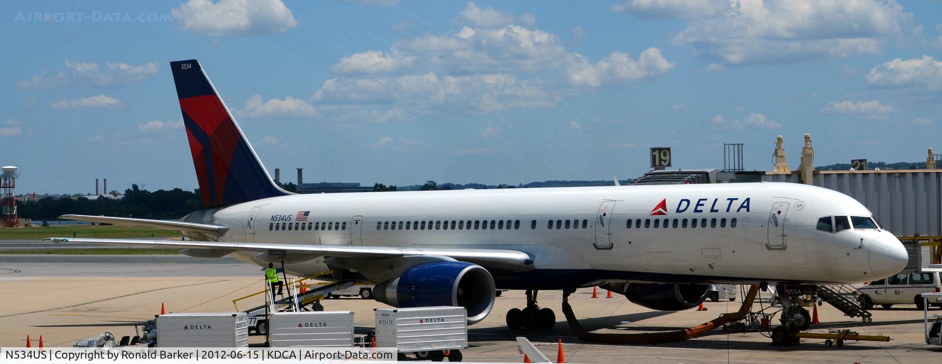 N534US, 1988 Boeing 757-251 C/N 24265, DCA, VA