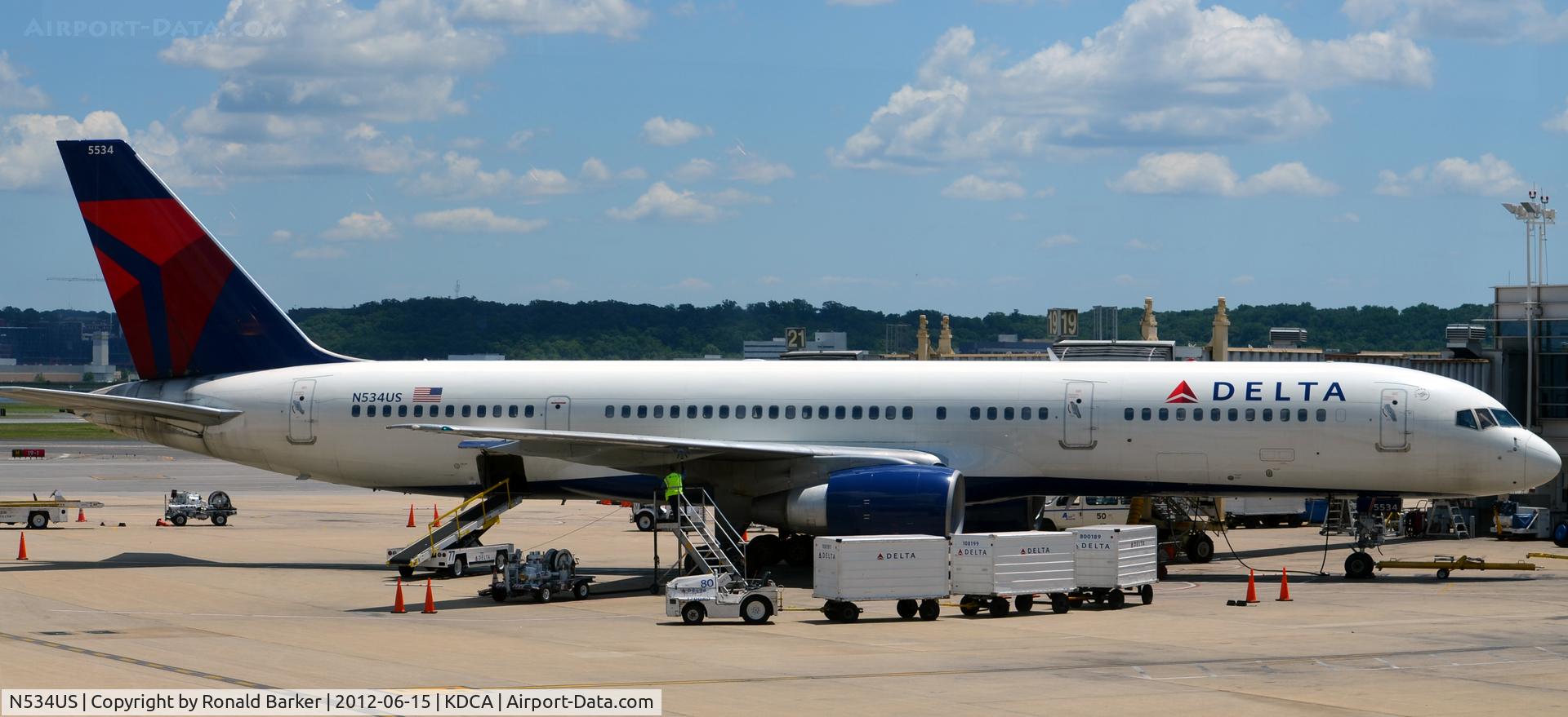 N534US, 1988 Boeing 757-251 C/N 24265, DCA, VA