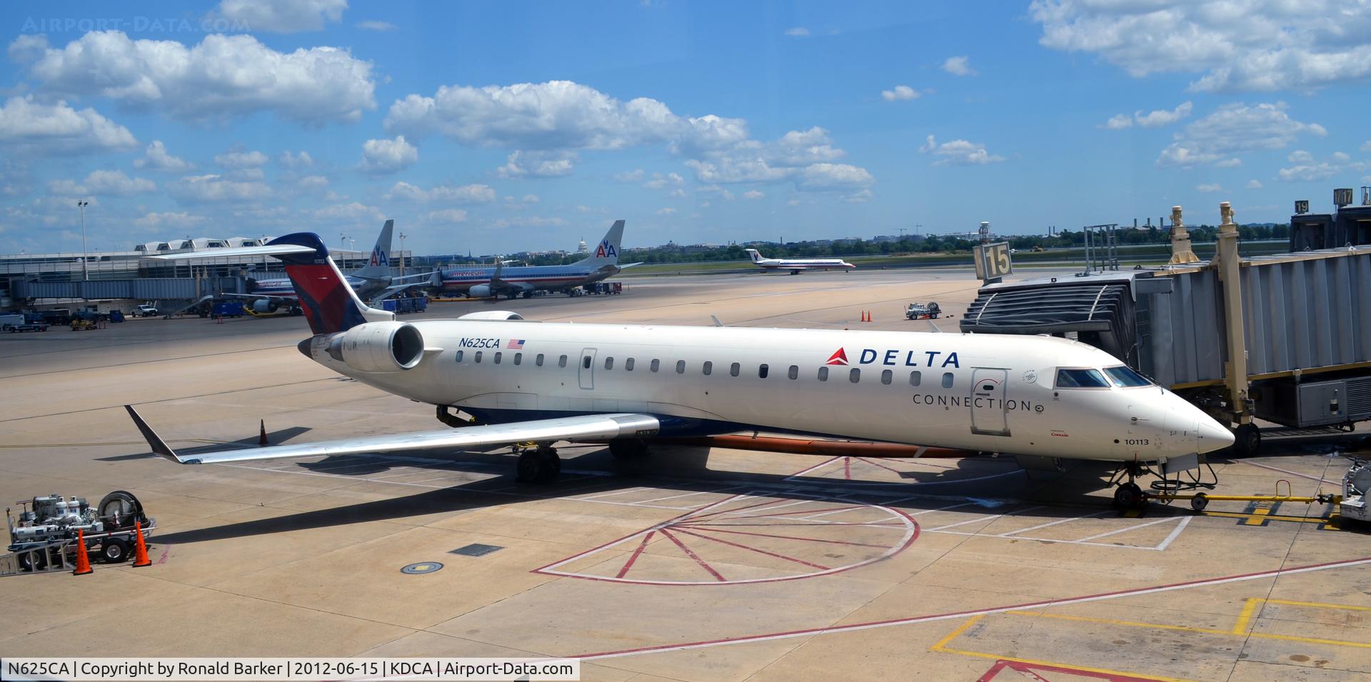 N625CA, 2003 Bombardier CRJ-700 (CL-600-2C10) Regional Jet C/N 10113, DCA, VA