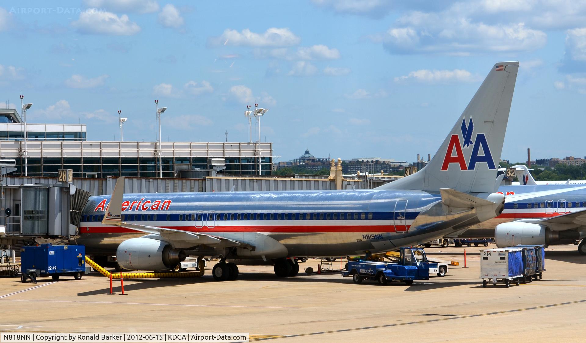 N818NN, 2009 Boeing 737-823 C/N 30910, DCA, VA