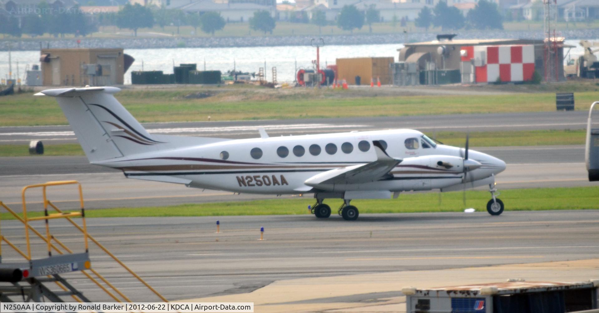 N250AA, 2008 Hawker Beechcraft Corp B300C King Air C/N FM-25, Taxi DCA