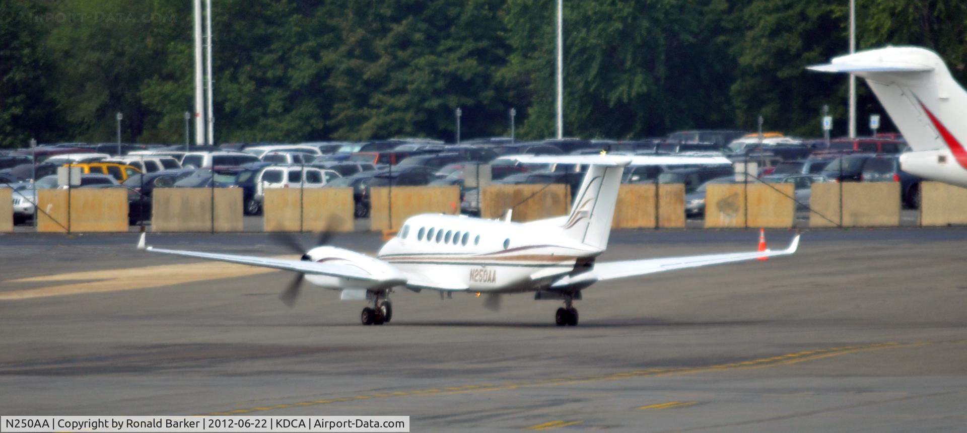 N250AA, 2008 Hawker Beechcraft Corp B300C King Air C/N FM-25, Taxi DCA