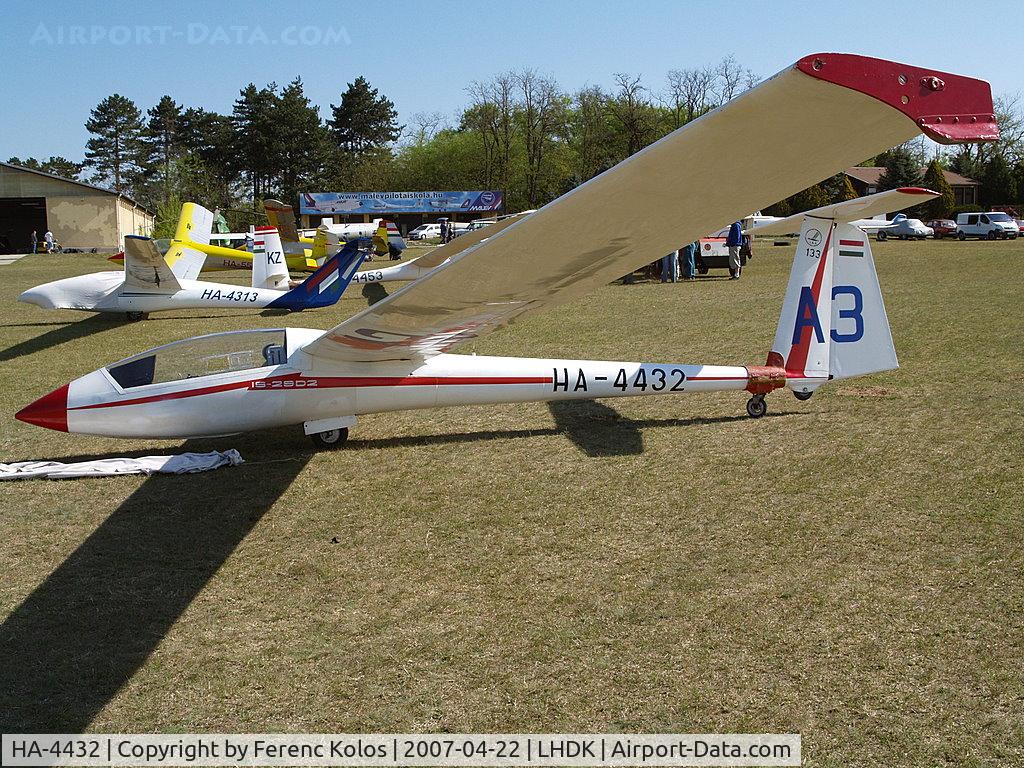 HA-4432, 1981 ICA IS-29D2 C/N 133, Dunakeszi