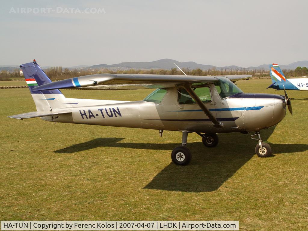 HA-TUN, 1976 Cessna 150M C/N 15078359, Dunakeszi