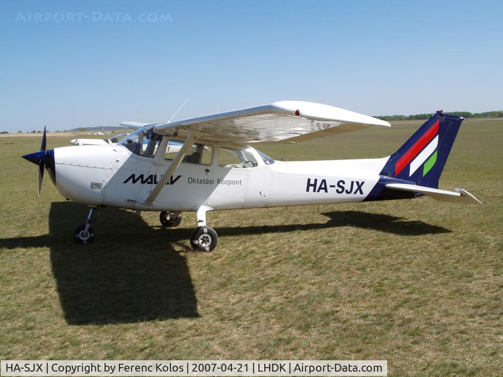 HA-SJX, 1978 Cessna 172N C/N 17270653, Dunakeszi
