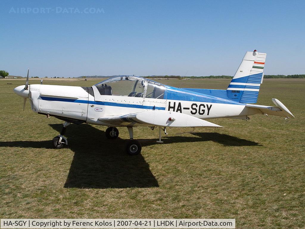 HA-SGY, 1989 Zlin Z-142 C/N 0487, Dunakeszi