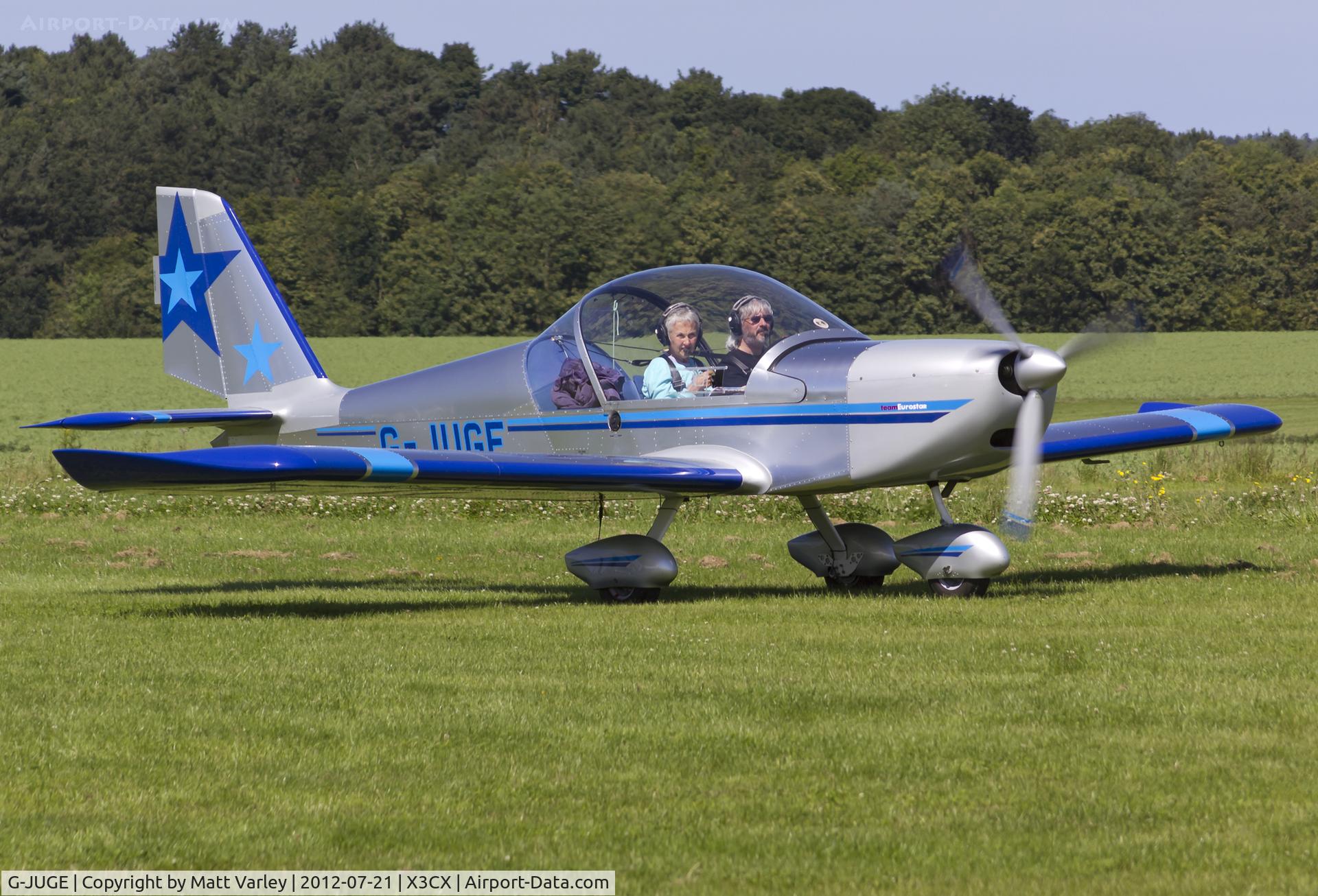 G-JUGE, 2003 Cosmik EV-97 TeamEurostar UK C/N 1709, Departing Northrepps.