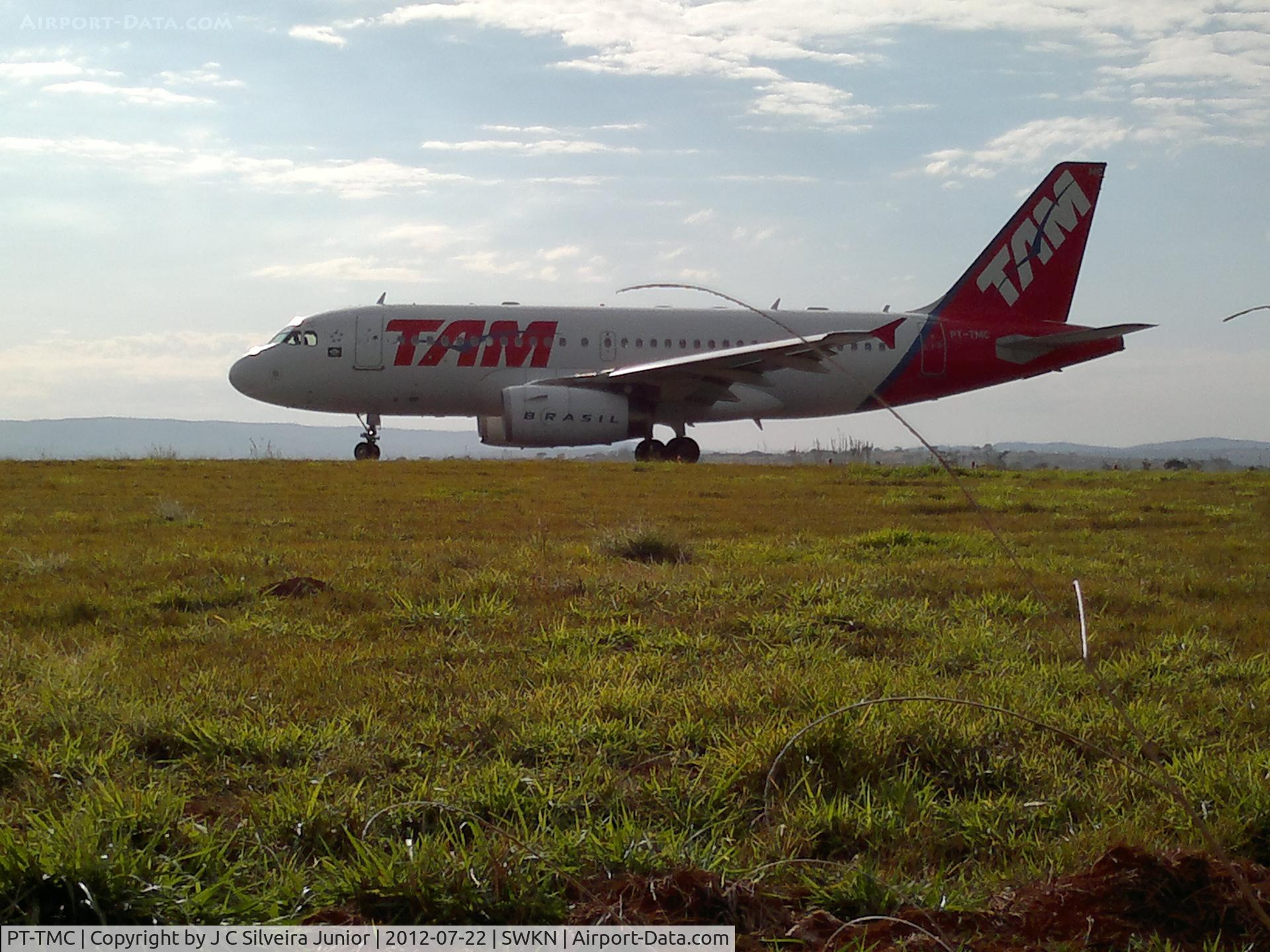 PT-TMC, 2010 Airbus A319-132 C/N 4171, Prepare to takeoff at RW 09
