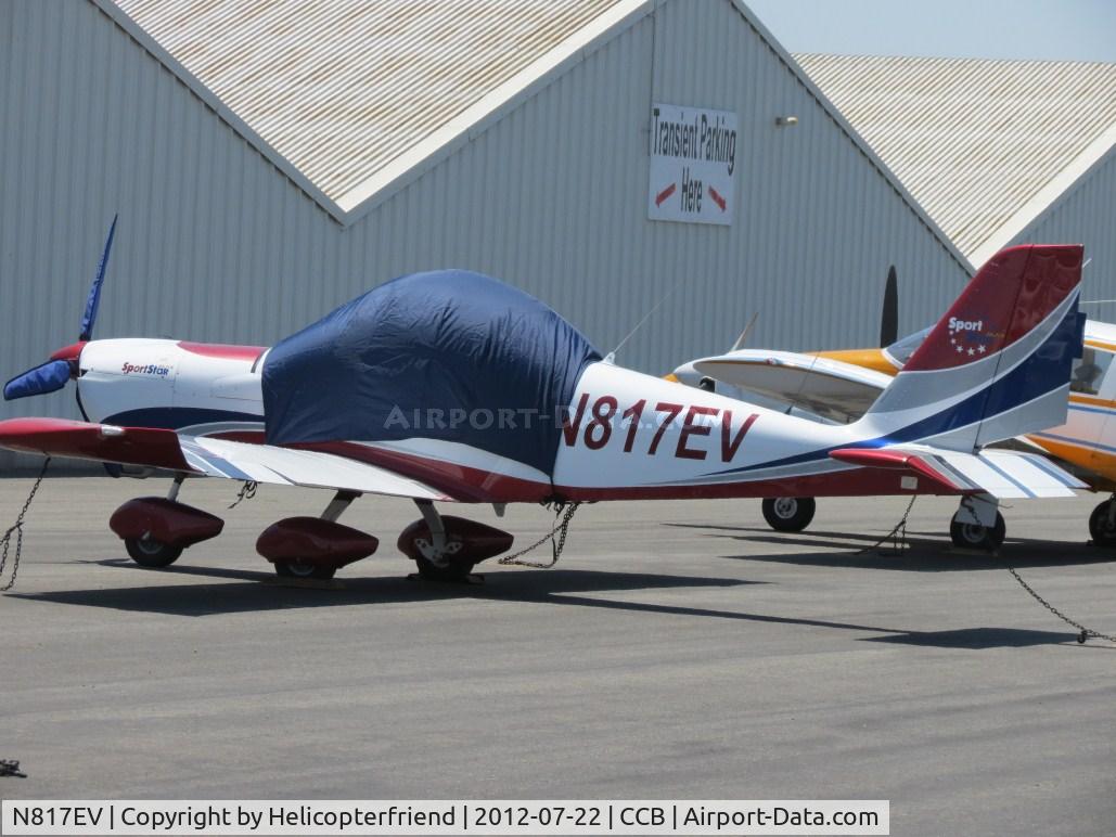 N817EV, 2007 Evektor-Aerotechnik SPORTSTAR C/N 20070817, Covered up, tied down and parked in transient parking