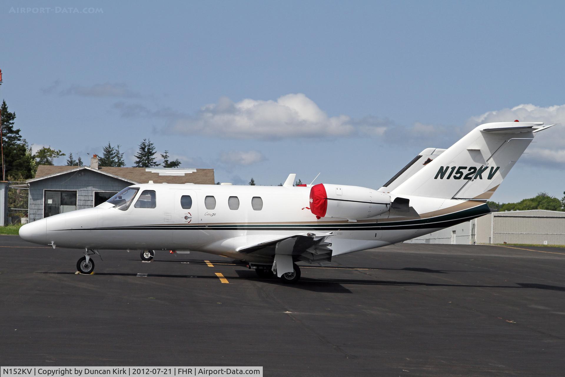N152KV, 1996 Cessna 525 CitationJet C/N 525-0152, FHR is frequented by small bizjets during the summer months