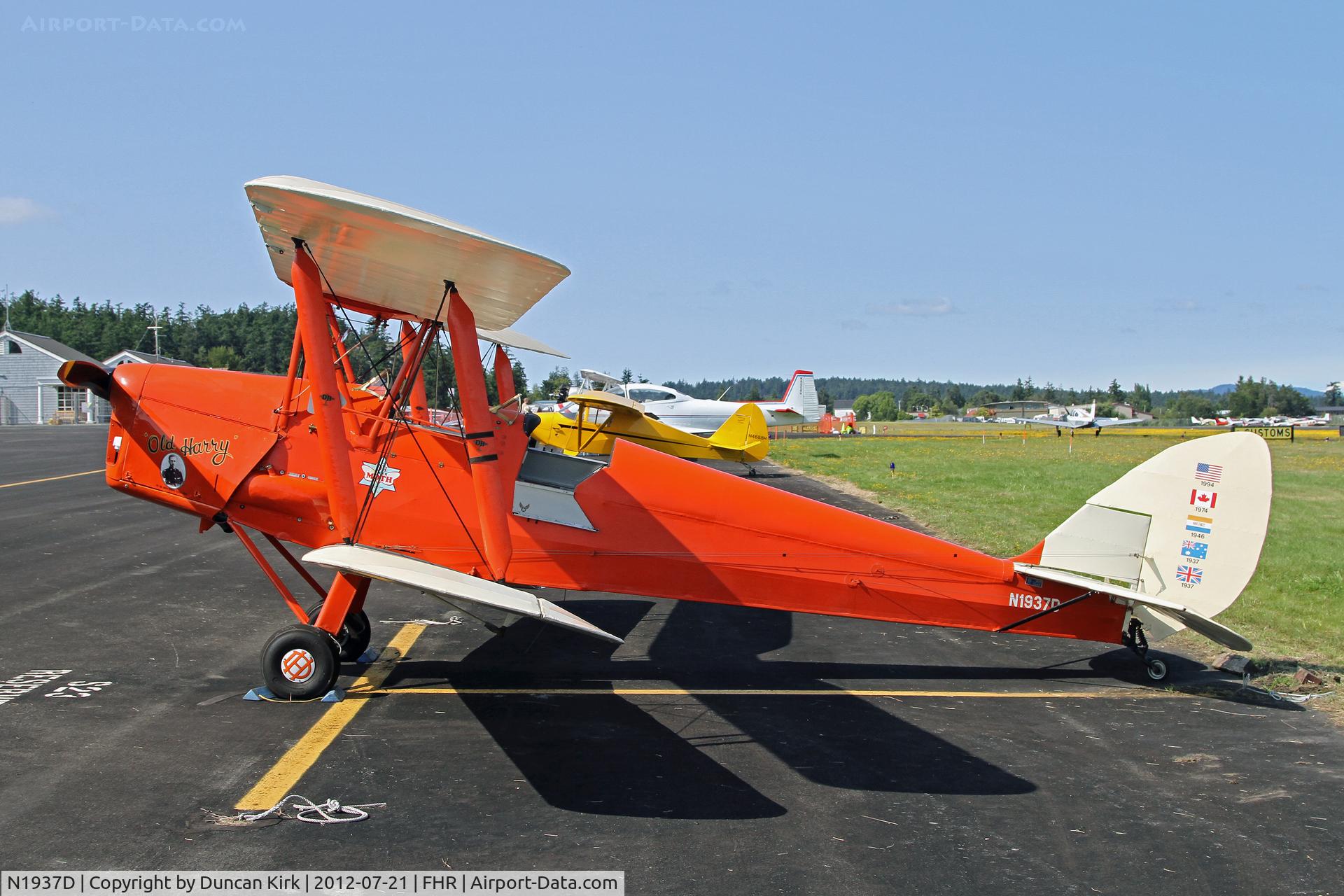 N1937D, 1937 De Havilland DH-82A Tiger Moth II C/N 3621, This 1937 DeHavilland Tiger Moth was the star of the show for me.....being a Brit!