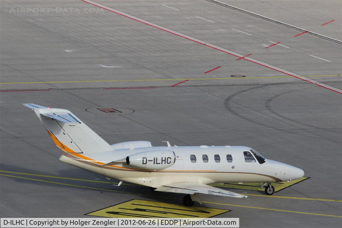 D-ILHC, Cessna 525 CitationJet CJ1+ C/N 525-0695, Leaving GAT for return to FRA...