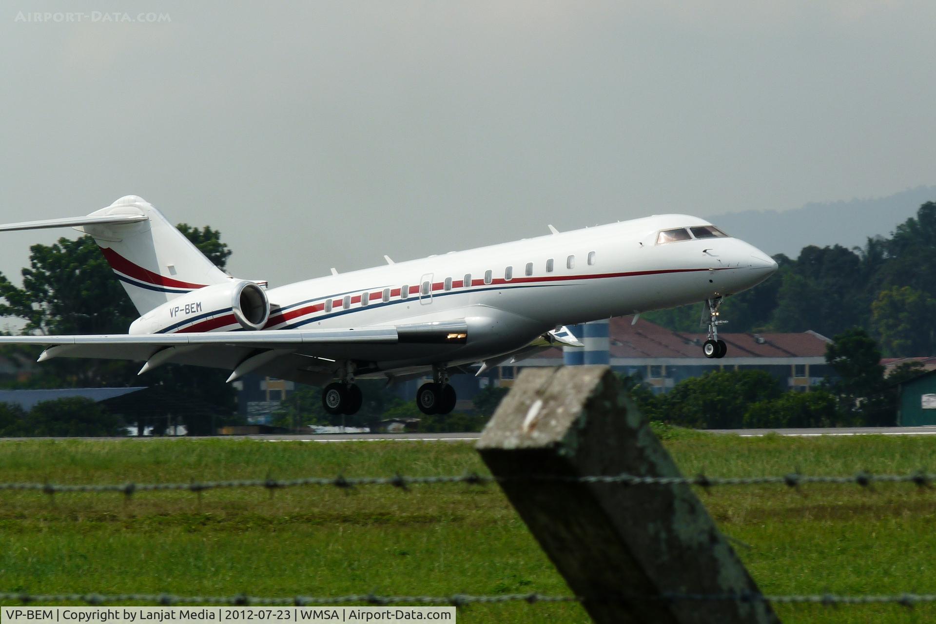 VP-BEM, 1999 Bombardier BD-700-1A10 Global Express C/N 9036, New Visitor