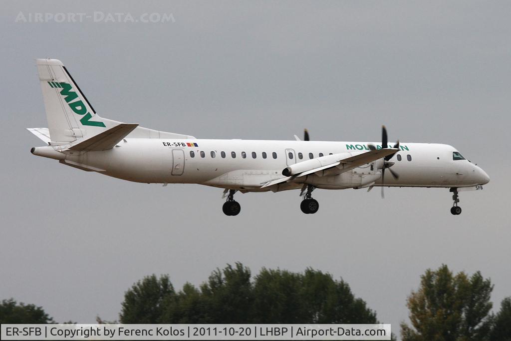 ER-SFB, 1995 Saab 2000 C/N 2000-022, Ferihegy