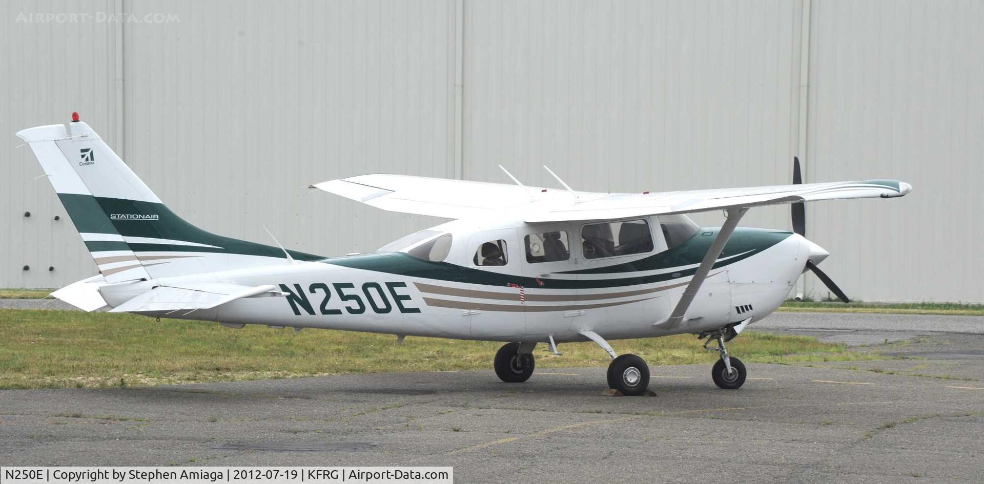 N250E, 2005 Cessna 206H Stationair C/N 20608250, Atlantic Ramp