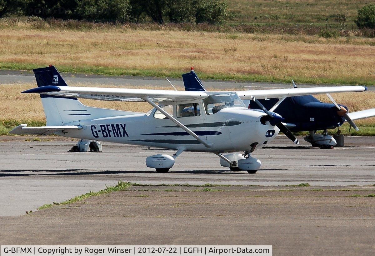 G-BFMX, 1978 Reims F172N Skyhawk C/N 1732, Visiting Reims/Cessna Skyhawk.