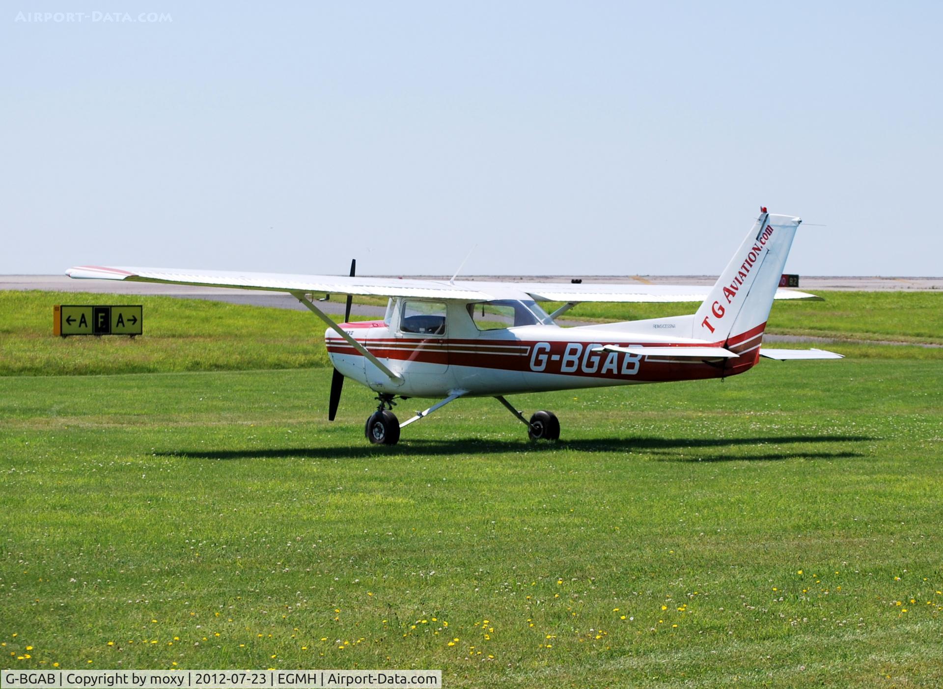 G-BGAB, 1978 Reims F152 II C/N 1531, Reims Cessna F152 at Manston