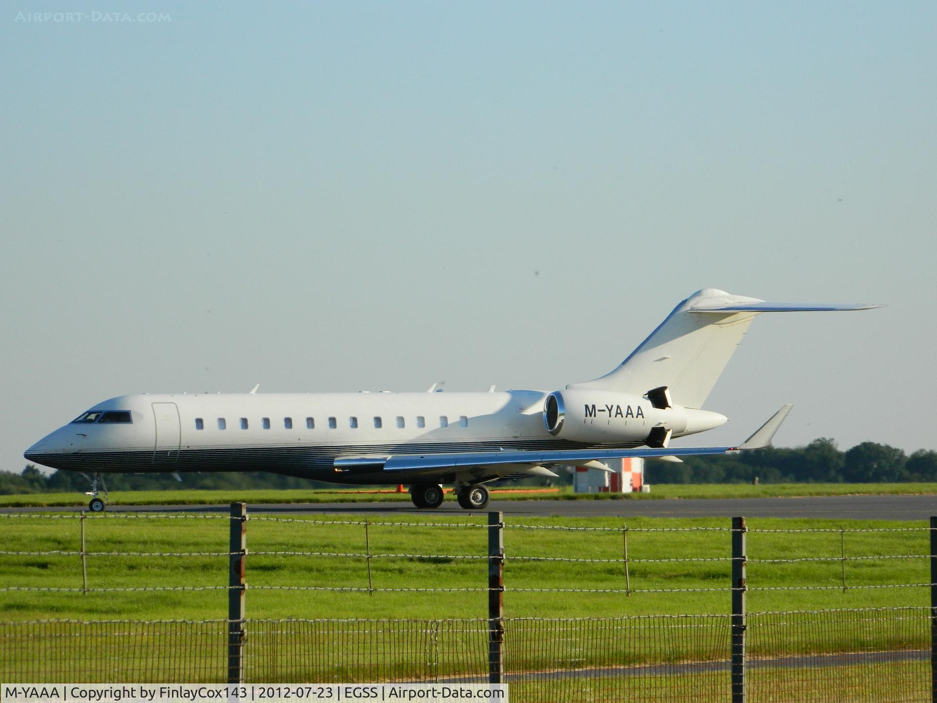 M-YAAA, Bombardier BD-700-1A10 Global Express C/N 9136, Private Bombardier BD700 at London Stansted