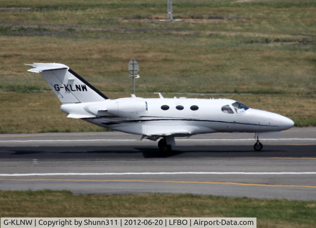 G-KLNW, 2008 Cessna 510 Citation Mustang Citation Mustang C/N 510-0157, Landing rwy 14R