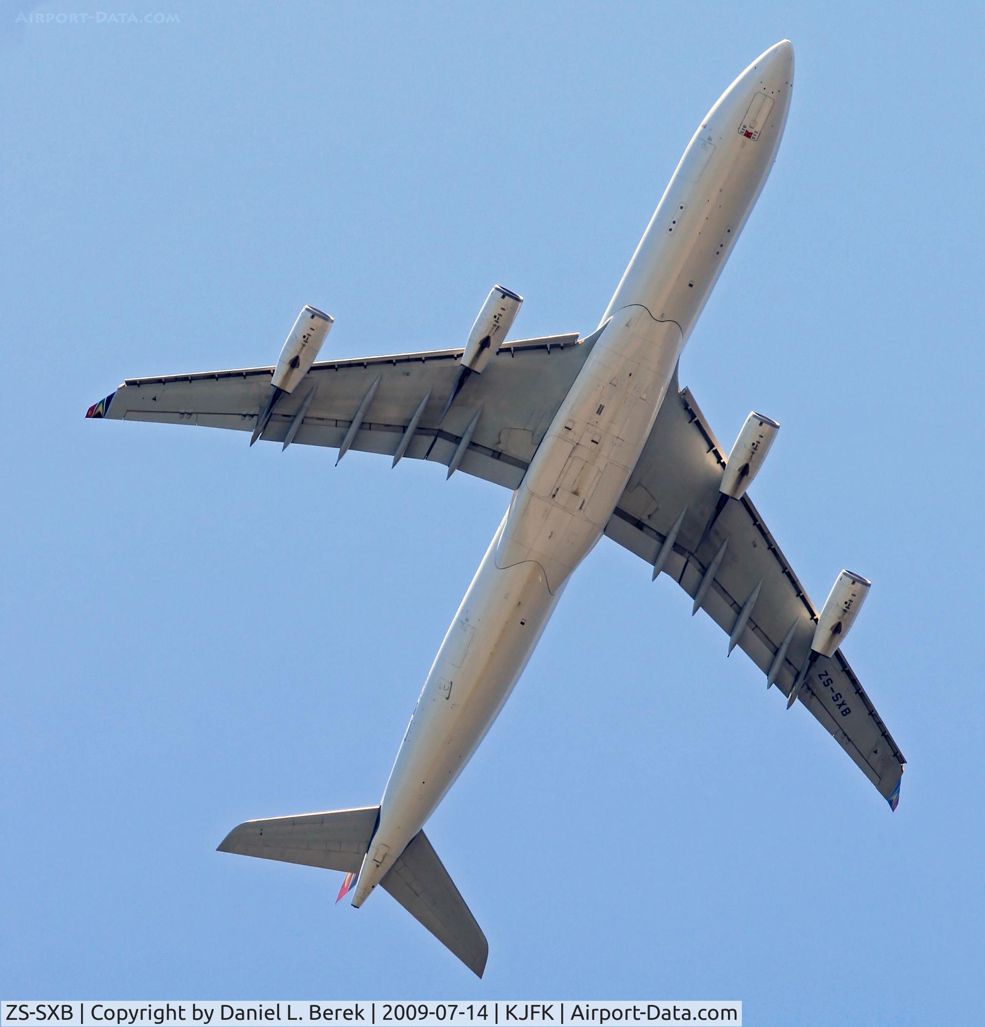 ZS-SXB, 2004 Airbus A340-313E C/N 582, A South African Airbus A340 flies directly over my head, starting her long, long nonstop journey to Johannesburg.