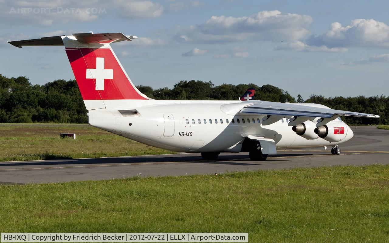 HB-IXQ, 1996 British Aerospace Avro 146-RJ100 C/N E3282, holding point RW06