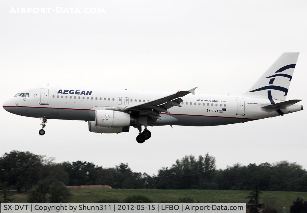 SX-DVT, 2008 Airbus A320-232 C/N 3745, Landing rwy 14R
