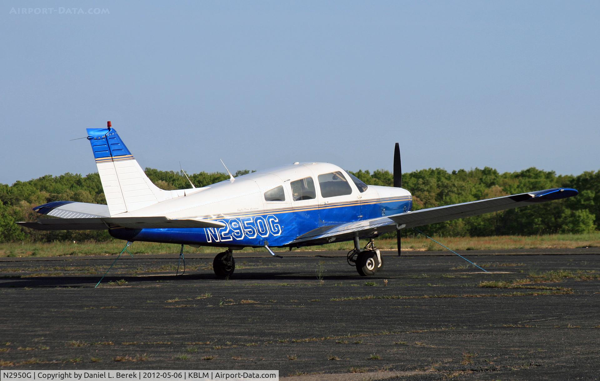N2950G, 1979 Piper PA-28-161 C/N 28-7916572, Nice-looking Cherokee Warrior at Monmouth Executive Airport.