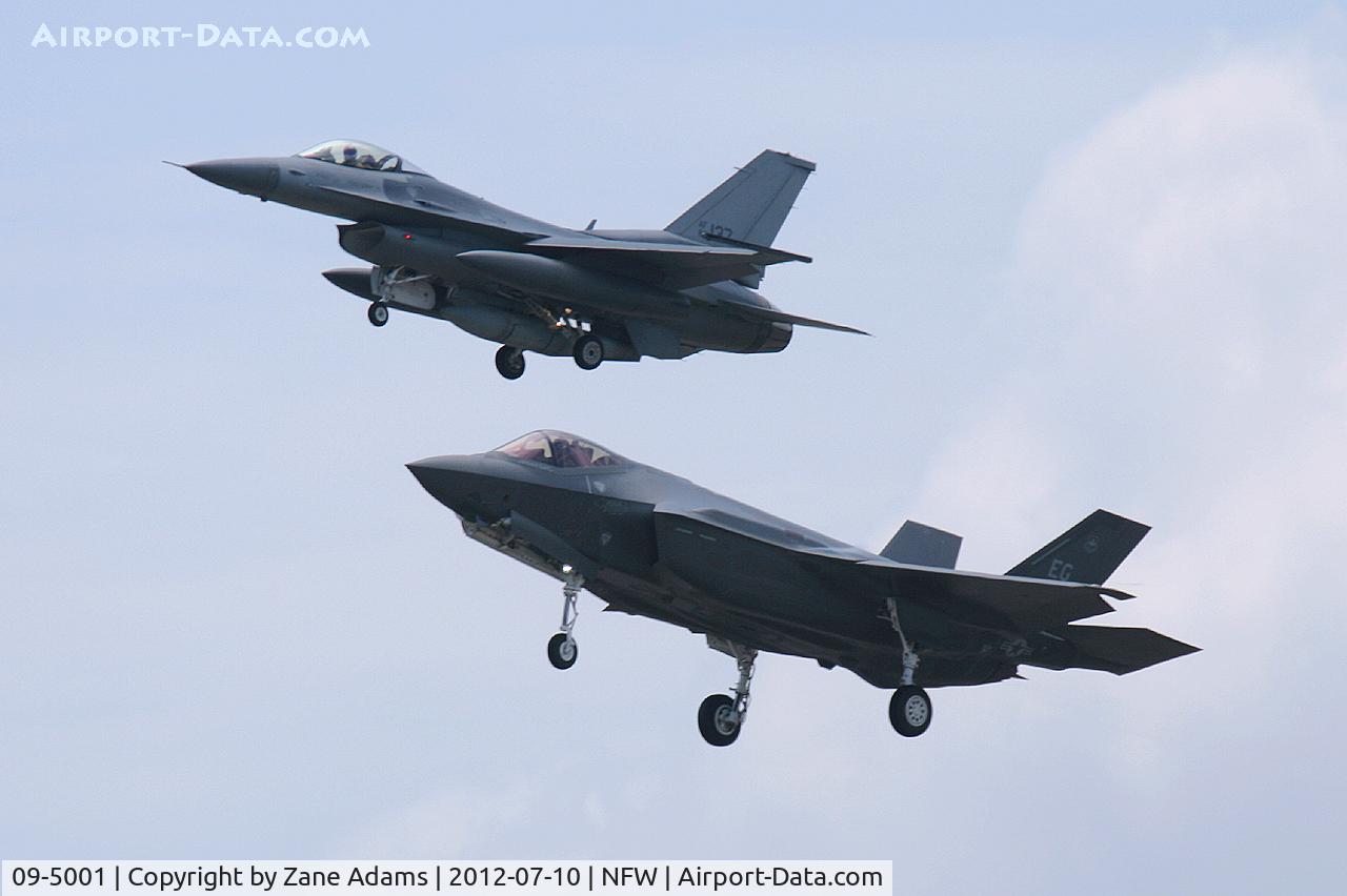 09-5001, 2011 Lockheed Martin F-35A Lightning II C/N AF-14, F-35A (c/n AF-14) landing at NAS Fort Worth