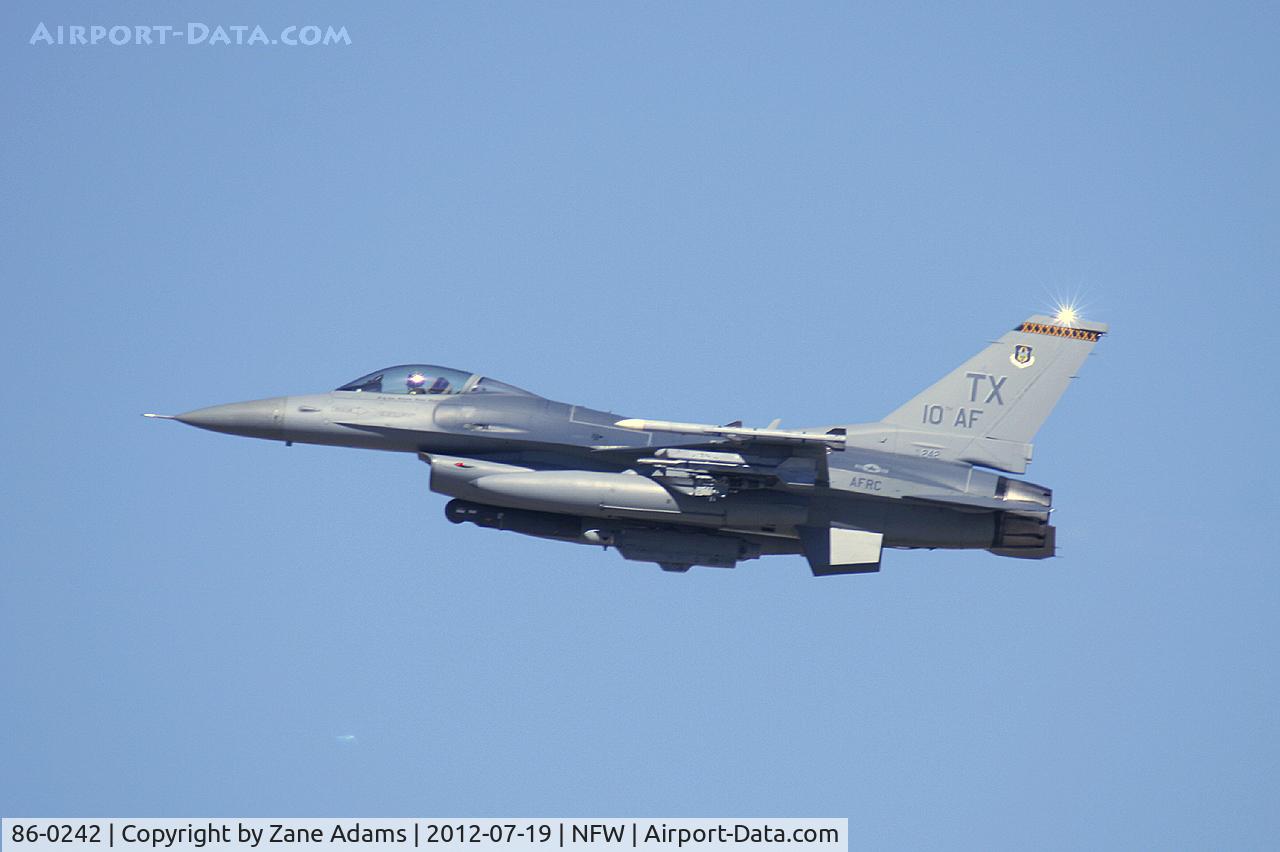 86-0242, 1986 General Dynamics F-16C Fighting Falcon C/N 5C-348, 301st Fighter Wing F-16 departing NAS Fort Worth in new 10th Air Force Paint