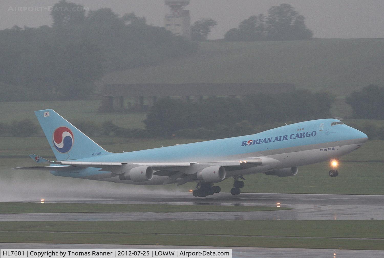 HL7601, 2004 Boeing 747-4B5F/SCD C/N 33949, Korean Air Boeing 747
