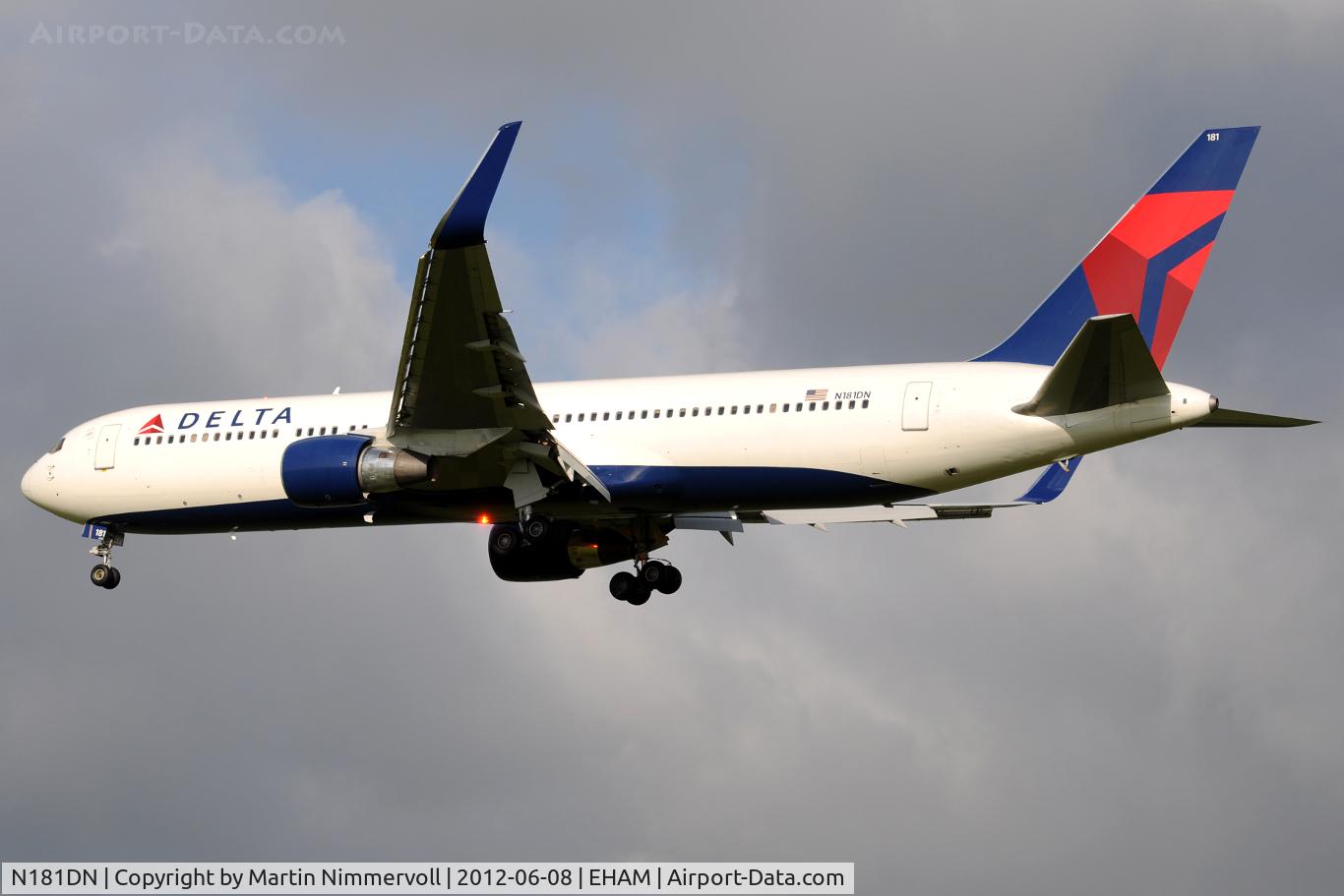 N181DN, 1992 Boeing 767-332 C/N 25986, Delta Air Lines