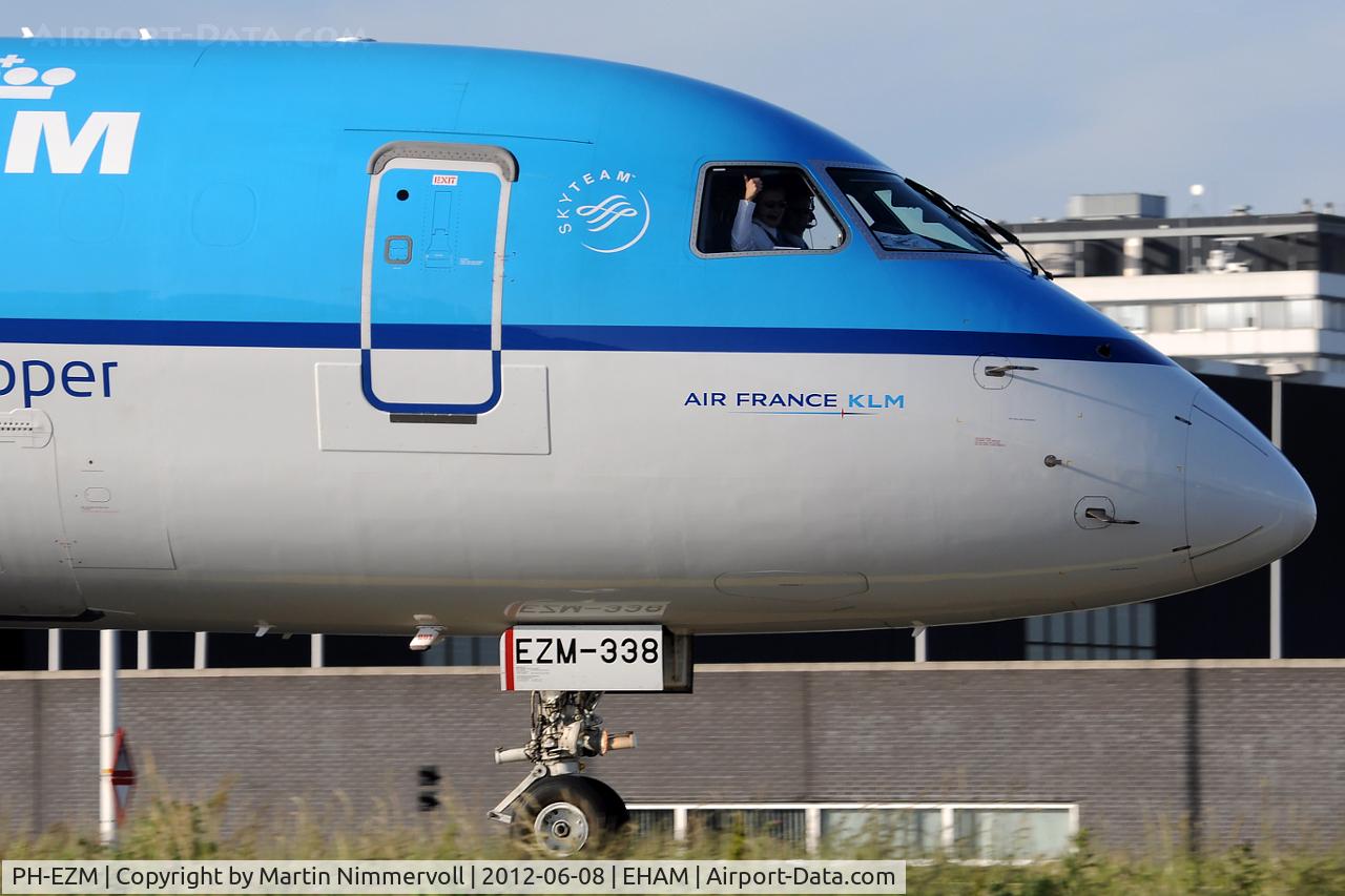 PH-EZM, 2010 Embraer 190LR (ERJ-190-100LR) C/N 19000338, KLM Cityhopper