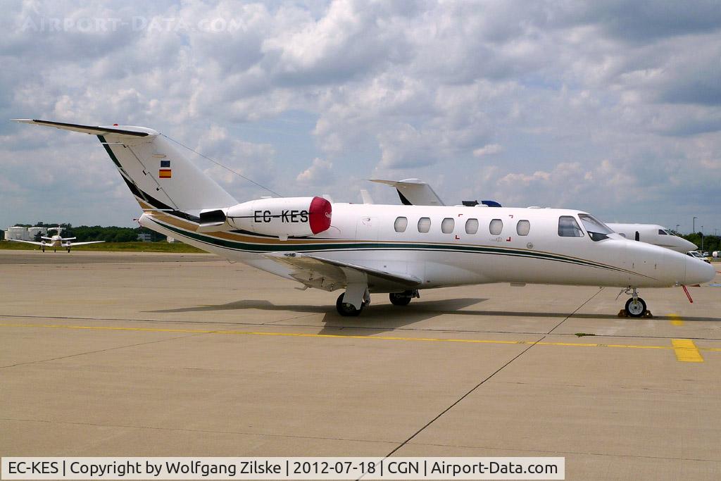 EC-KES, 2003 Cessna 525A CitationJet CJ2 C/N 525A-0155, visitor