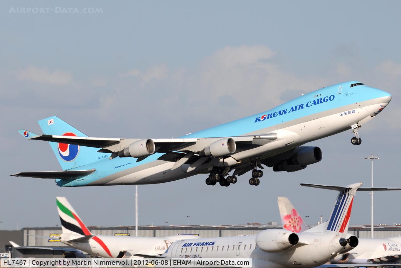 HL7467, 2001 Boeing 747-4B5F/SCD C/N 27073, Korean Air Cargo