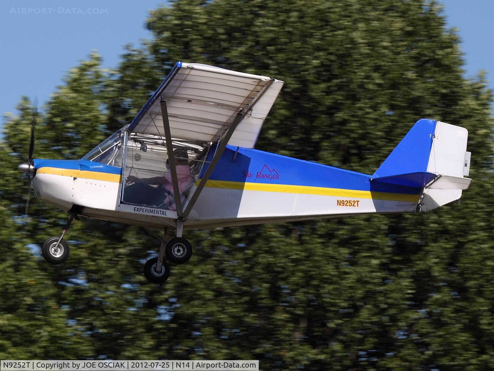 N9252T, Skyranger  C/N 3104, Leaving the Flying W