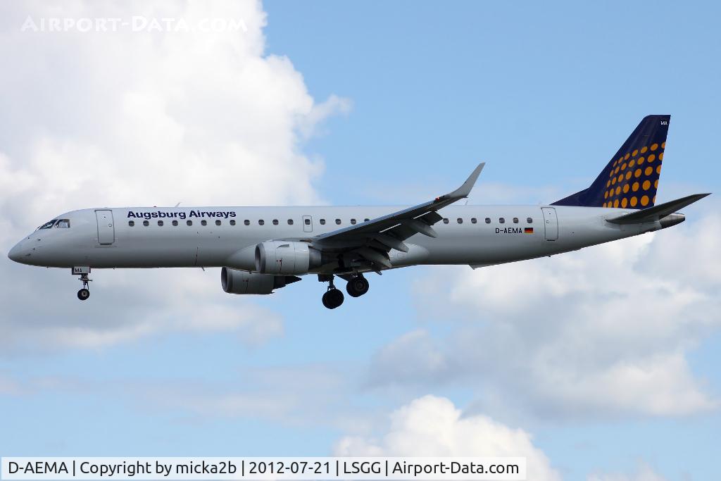 D-AEMA, 2009 Embraer 195LR (ERJ-190-200LR) C/N 19000290, Landing in 05