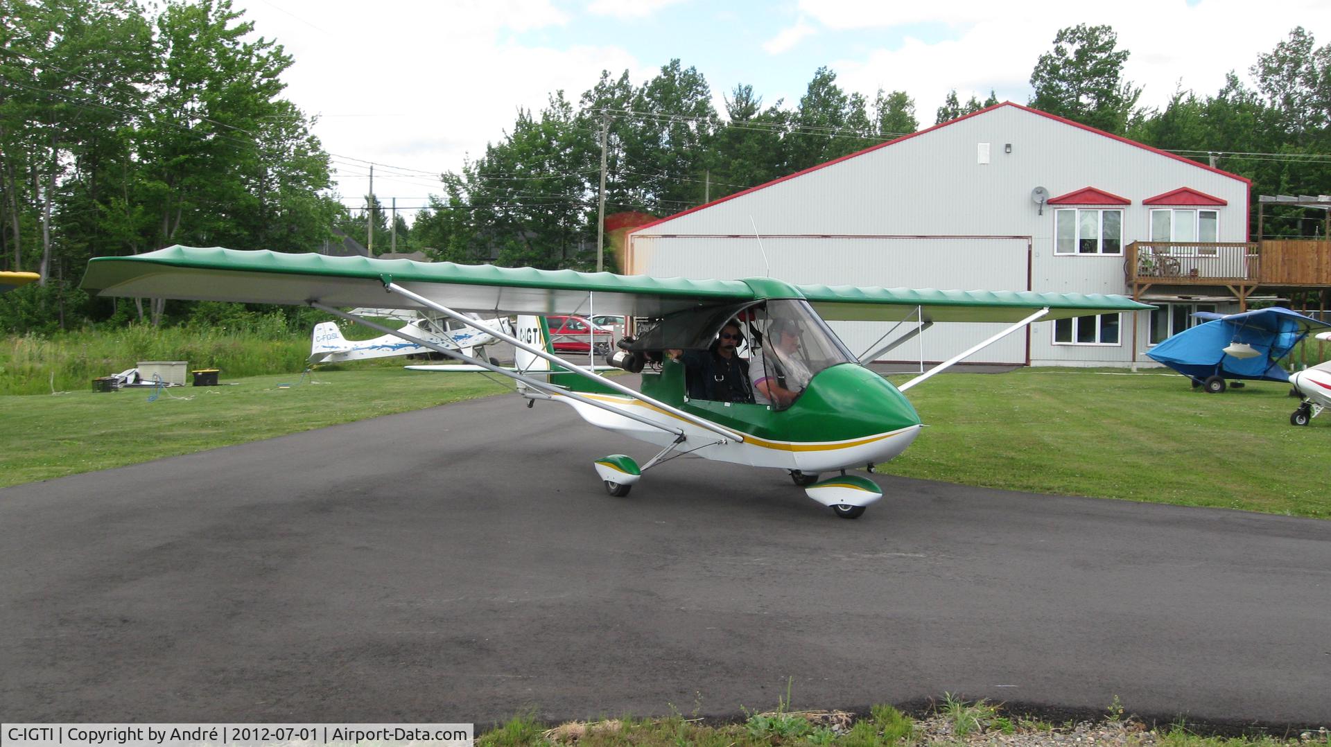 C-IGTI, 2000 Quad City Challenger II C/N CH2-0200-1951, Challenger II C-IGTI at Lachute (Québec) airport, July 2012.