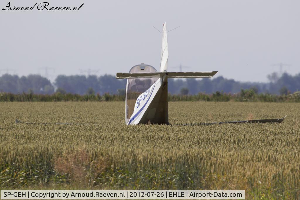 SP-GEH, Aero AT-3  R100 C/N AT3-046, Incident with SP-GEH at EHLE on 26/7/2012