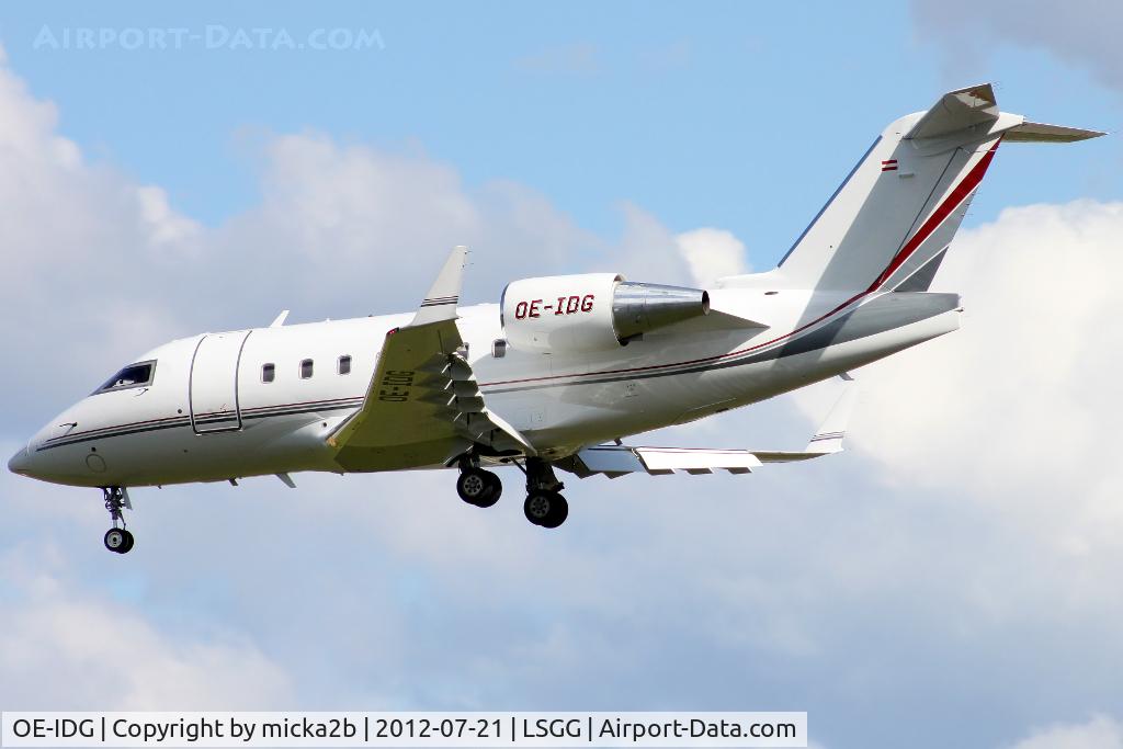 OE-IDG, 2006 Bombardier Challenger 604 (CL-600-2B16) C/N 5654, Landing in 05