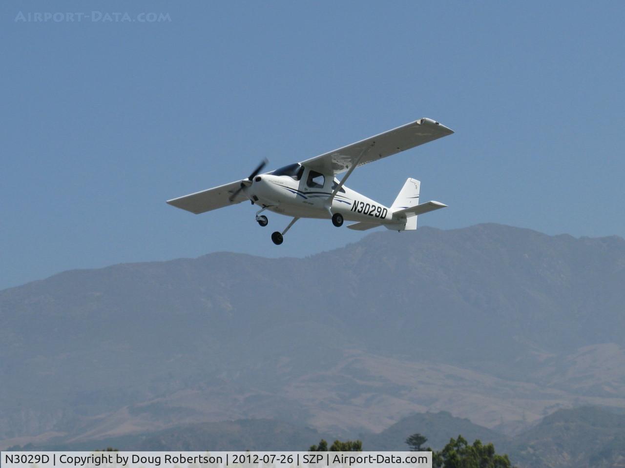 N3029D, 2011 Cessna 162 Skycatcher C/N 16200097, 2011 Cessna 162 SKYCATCHER LSA, Continental O-200-D lightweight 100 Hp, CP Aviation's LSA trainer/rental aircraft, takeoff climb Rwy 22