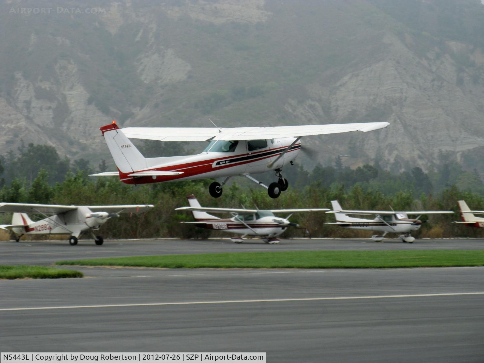 N5443L, 1980 Cessna 152 C/N 15284315, 1980 Cessna 152, Lycoming O-235 115 Hp, takeoff climb Rwy 22