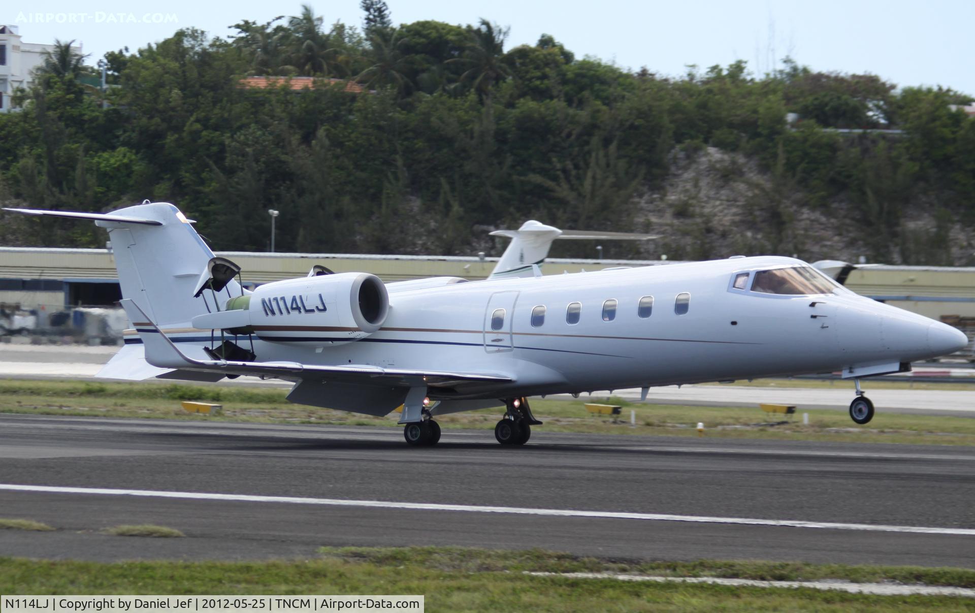 N114LJ, 1999 Learjet Inc 60 C/N 157, N114LJ