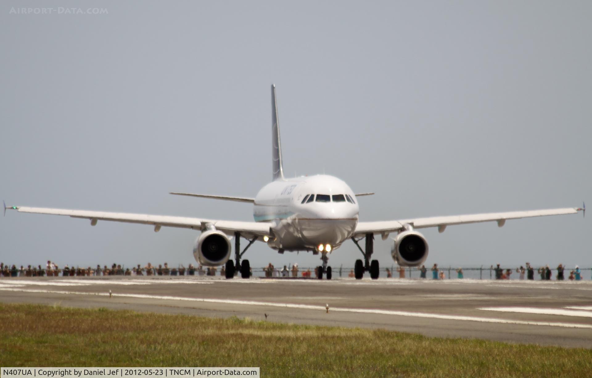N407UA, 1994 Airbus A320-232 C/N 456, N407UA
