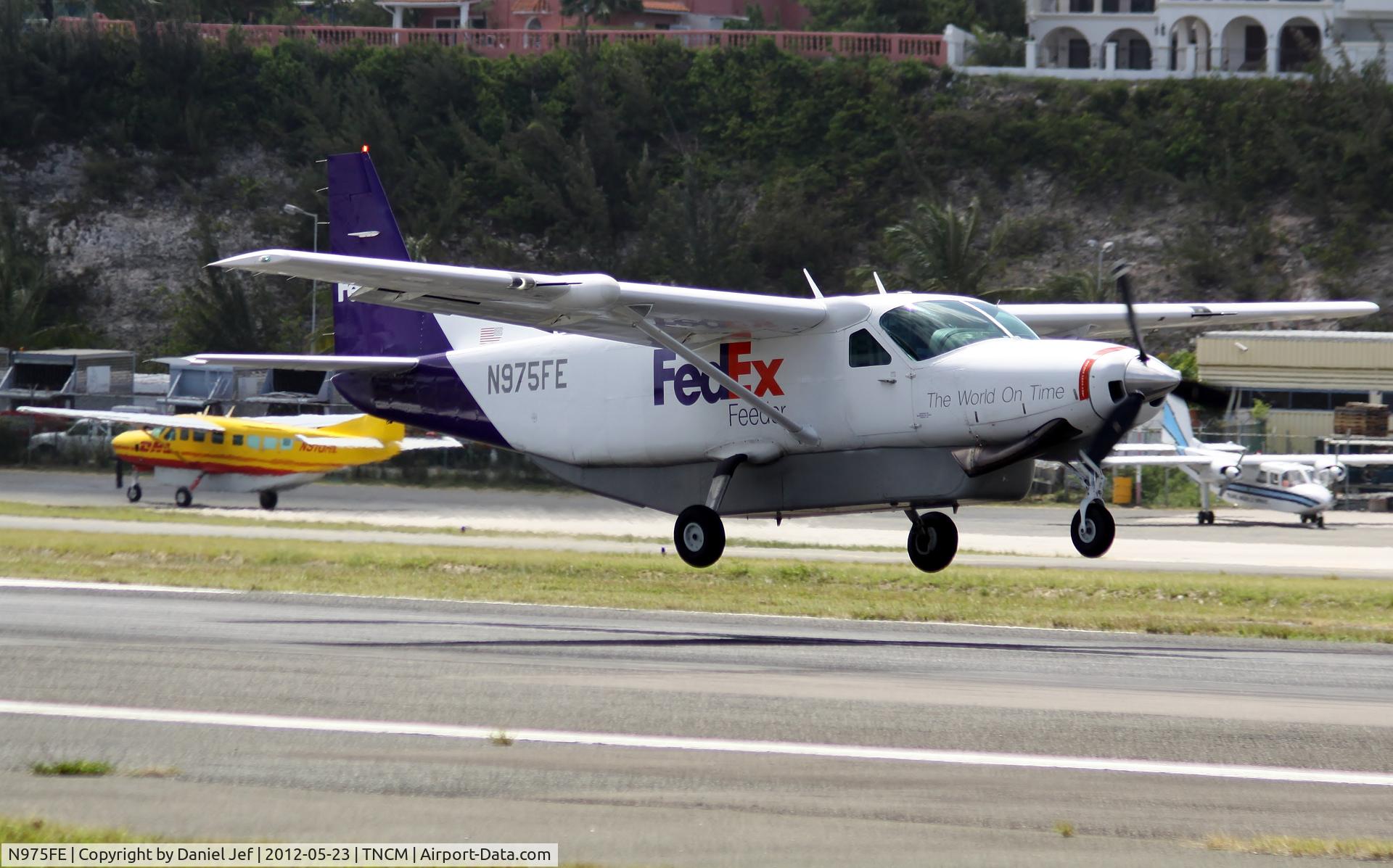N975FE, 1988 Cessna 208B C/N 208B0101, N975FE